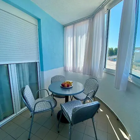 2 Bedrooms With Sea View