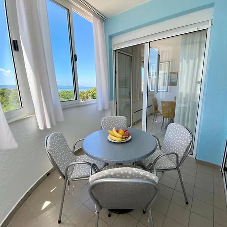 2 Bedrooms With Sea View